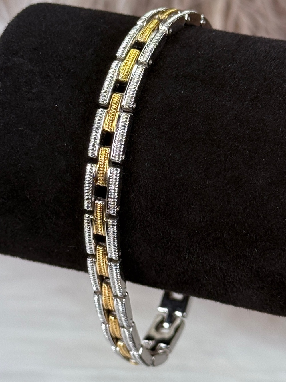 Vintage, silvertone and goldtone, chain-link bracelet